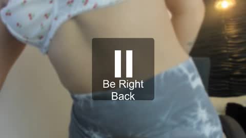 Snapshot of sofia44 chatting on 11/12/25, 03:12 Skarlett online show from 11/12/25, 03:12