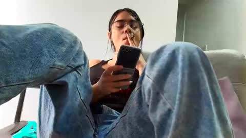 Snapshot of sofia_20_20 chatting on 12/22/25, 08:28 Sofia online show from 12/22/25, 08:28