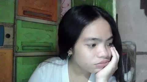 Snapshot of sofia_587145 chatting on 02/24/26, 10:24 sofia_587145 online show from 02/24/26, 10:24