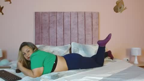 Snapshot of sofia_926 chatting on 05/26/26, 10:50 sofia_926 online show from 05/26/26, 10:50