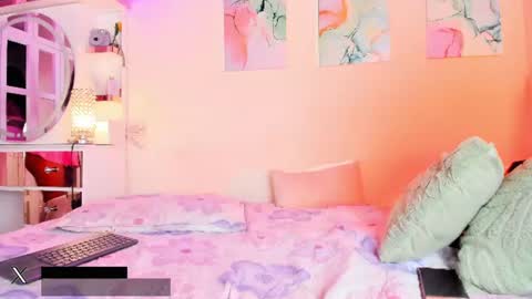 Snapshot of sofia__lujan chatting on 06/13/26, 09:40 call me L U online show from 06/13/26, 09:40