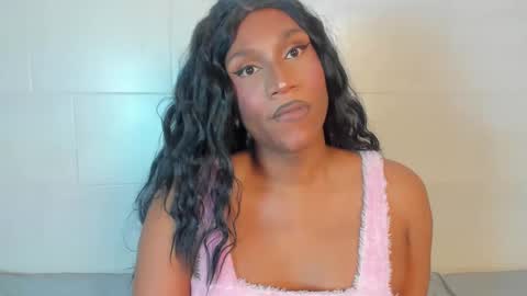 Snapshot of sofia_barboza chatting on 02/22/25, 06:39 Sofia online show from 02/22/25, 06:39