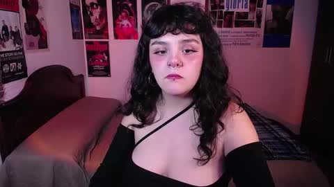 Snapshot of sofia_coolle chatting on 03/25/26, 10:27 Sofi online show from 03/25/26, 10:27