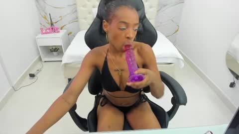 sofia_echeverri online show from 05/09/26, 11:48