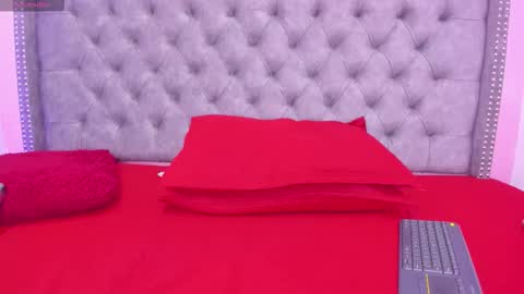 SOFIA online show from 11/12/25, 06:47