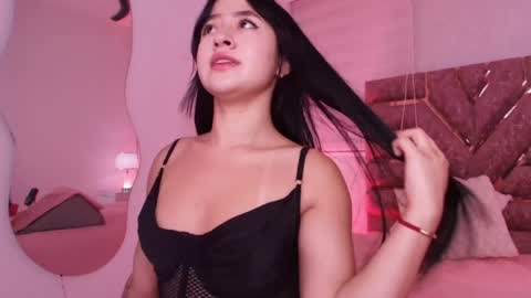 sofia gomes online show from 06/02/26, 11:56