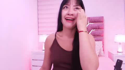 sofia gomes online show from 06/05/26, 12:00