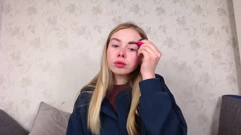 Snapshot of sofia_here chatting on 05/13/26, 12:08 Sofia here online show from 05/13/26, 12:08