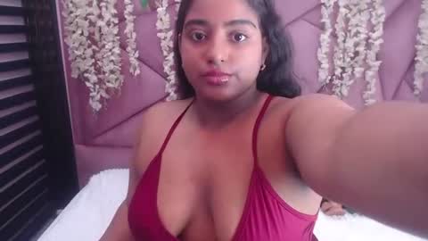 Snapshot of sofia_hernandeez_ chatting on 06/24/26, 08:19 Sofi online show from 06/24/26, 08:19