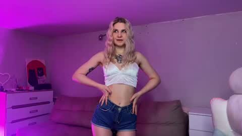 Sofia online show from 02/08/26, 02:26