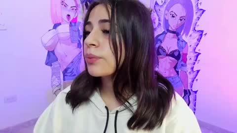 sofia_lara28 online show from 04/24/26, 12:51