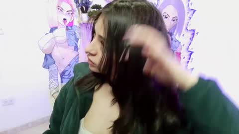 Snapshot of sofia_lara28 chatting on 05/19/26, 01:17 sofia_lara28 online show from 05/19/26, 01:17