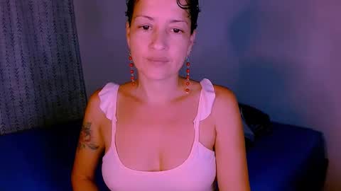 Snapshot of sofia_mark20 chatting on 10/23/25, 10:41 Sofia  online show from 10/23/25, 10:41