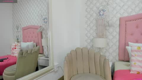 sofia_martinez9 online show from 03/31/26, 07:36