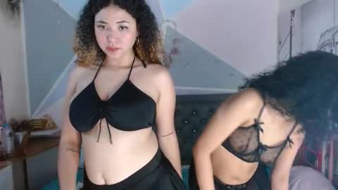 Snapshot of sofia_osiio chatting on 05/21/26, 02:57 SARA online show from 05/21/26, 02:57