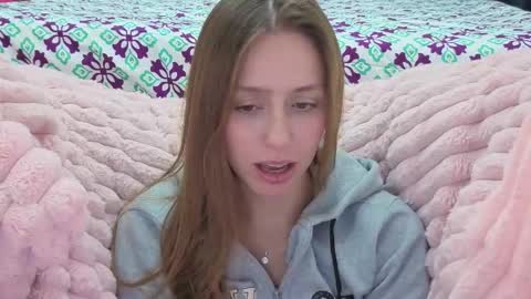 Snapshot of sofia_palacios_ chatting on 02/03/26, 06:40 online show from 02/03/26, 06:40