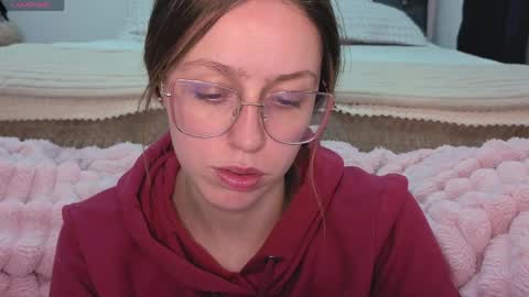 Snapshot of sofia_palacios_ chatting on 03/26/26, 03:56 online show from 03/26/26, 03:56