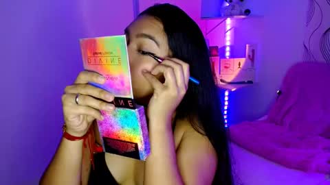 Snapshot of sofia_rios07 chatting on 09/13/25, 03:28 IG  online show from 09/13/25, 03:28