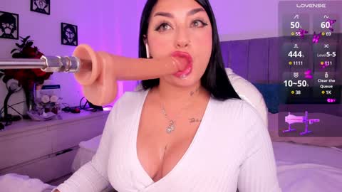 Snapshot of sofia_riot1 chatting on 02/03/25, 02:14 sofia online show from 02/03/25, 02:14