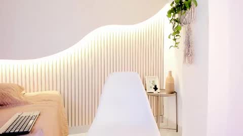 SOFIA online show from 03/12/26, 06:47