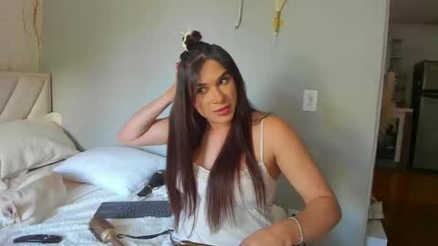Snapshot of sofia_rivers_ chatting on 03/02/25, 07:23 sofia_rivers_ online show from 03/02/25, 07:23