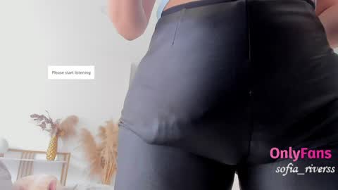 Snapshot of sofia_rivers_ chatting on 04/19/26, 06:10 sofia_rivers_ online show from 04/19/26, 06:10