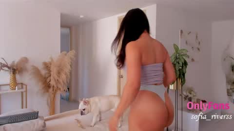 Snapshot of sofia_rivers_ chatting on 05/04/26, 08:38 sofia_rivers_ online show from 05/04/26, 08:38