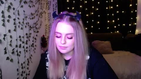 sofia_rosemary online show from 02/23/25, 02:46