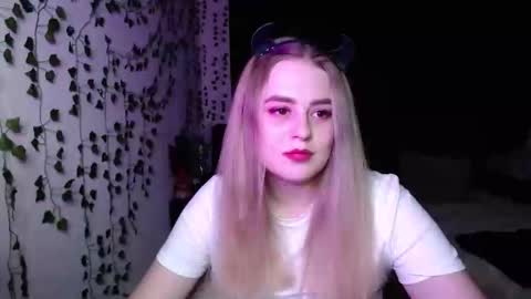 sofia_rosemary online show from 03/08/25, 11:37