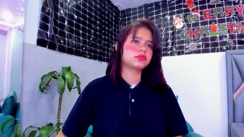 Sofa online show from 12/15/25, 12:53