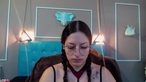 Sofa online show from 11/08/25, 11:10