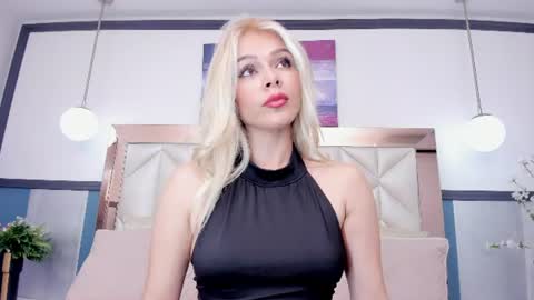 Snapshot of sofiaa_morris chatting on 06/18/26, 07:07 Sofia online show from 06/18/26, 07:07