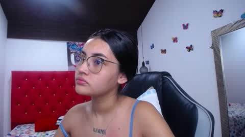 Snapshot of sofiaasexy19 chatting on 01/11/26, 10:42 Sofia online show from 01/11/26, 10:42