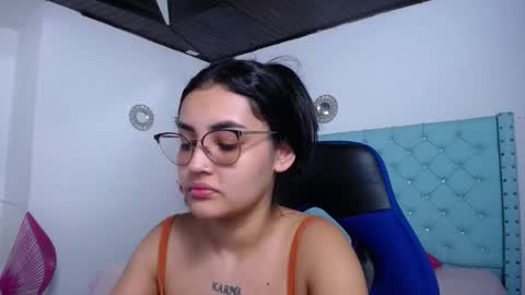 Snapshot of sofiaasexy19 chatting on 02/19/26, 10:55 Sofia online show from 02/19/26, 10:55