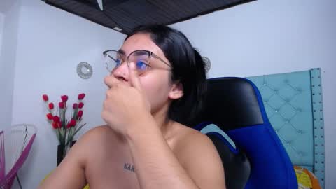 Snapshot of sofiaasexy19 chatting on 03/05/26, 12:12 Sofia online show from 03/05/26, 12:12