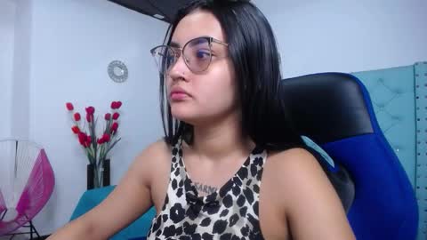 Snapshot of sofiaasexy19 chatting on 03/18/26, 12:08 Sofia online show from 03/18/26, 12:08