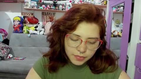Snapshot of sofiacammy chatting on 01/11/25, 09:04 Sofia online show from 01/11/25, 09:04
