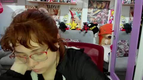 Snapshot of sofiacammy chatting on 02/09/25, 04:14 Sofia online show from 02/09/25, 04:14