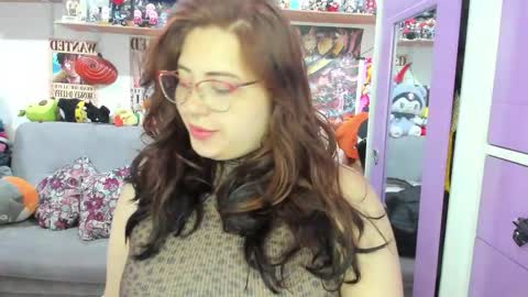 Snapshot of sofiacammy chatting on 10/10/25, 08:30 Sofia online show from 10/10/25, 08:30