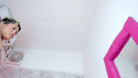 sofiacastillo01 online show from 05/14/26, 02:57