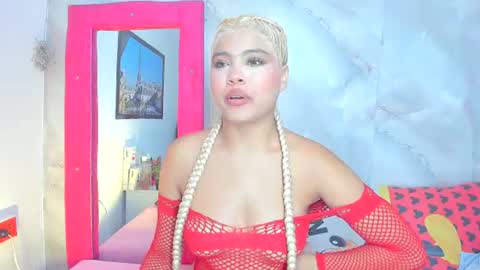 sofiacastillo01 online show from 06/18/26, 01:48