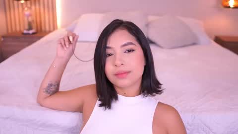 Snapshot of sofiacortez chatting on 10/07/25, 12:13 Sofia online show from 10/07/25, 12:13
