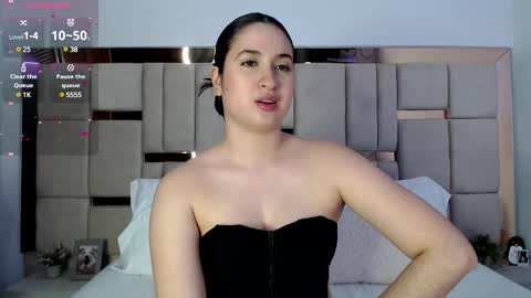 sofiaduque_26 online show from 02/23/25, 11:47