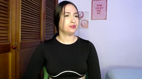 sofiaduque_26 online show from 04/06/26, 01:12