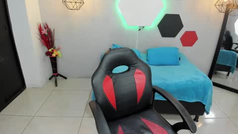 Snapshot of sofiakey chatting on 02/23/25, 02:40 sofia online show from 02/23/25, 02:40