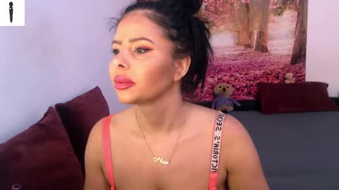 sofialiub online show from 12/17/24, 11:49