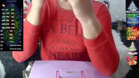 Snapshot of sofiamadisson chatting on 01/06/25, 12:46 Sofia Madisson online show from 01/06/25, 12:46