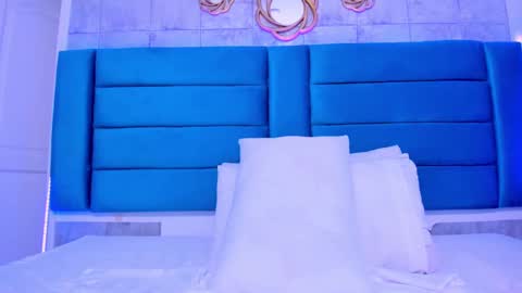 Snapshot of sofiamiiller chatting on 12/10/24, 11:32 Sofia Miller online show from 12/10/24, 11:32