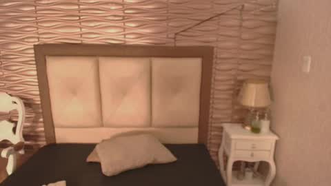 Snapshot of sofianesvat1 chatting on 10/12/25, 09:36 Sofi - next broadcast today 1030pm Colombia time online show from 10/12/25, 09:36
