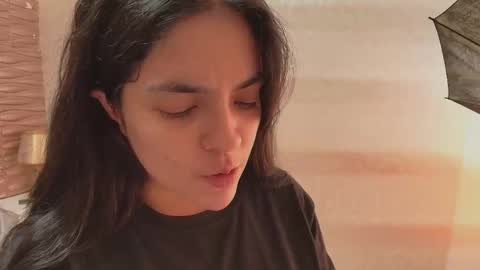 Snapshot of sofianesvat1 chatting on 10/23/25, 08:29 Sofi - next broadcast today 1030pm Colombia time online show from 10/23/25, 08:29